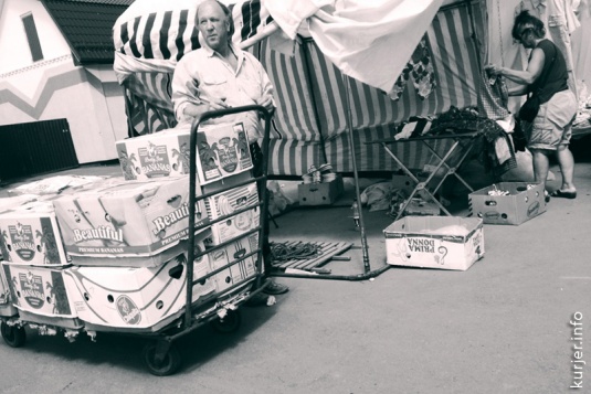 Фотоокна 12 июня 2013. Мобильником