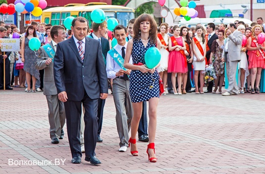 Волковыск проводил выпускников в большую жизнь