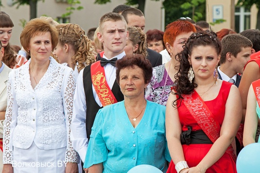 Волковыск проводил выпускников в большую жизнь