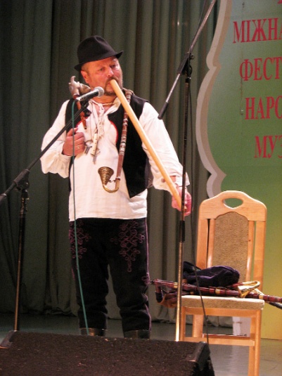 Баталии под скрипку, гармонь и цимбалы (+фото)