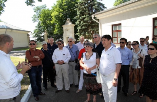 Макей показал иностранным дипломатам красоты Гродненской области