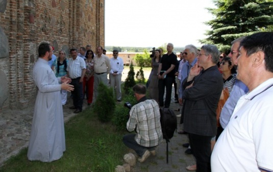 Макей показал иностранным дипломатам красоты Гродненской области