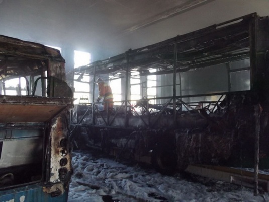 Два автобуса сгорели в цеху Солигорского автопарка