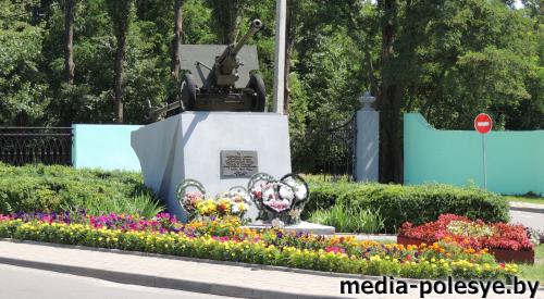 На площадь в Столине пришёл лишь один ветеран На площадь в Столине пришёл лишь один ветеран