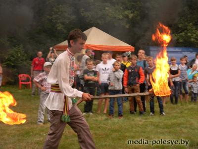 Папараць-кветку на Купалле шукалі ў Кажан-Гарадку