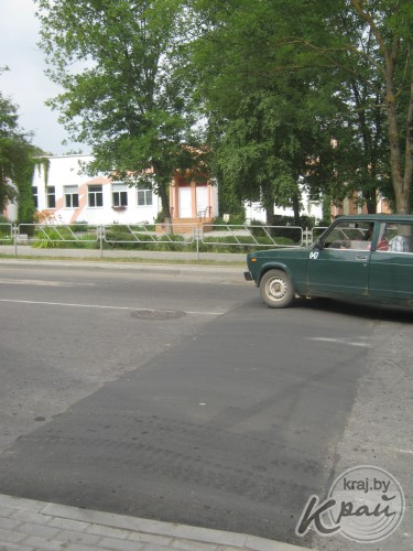 Новый «лежачий полицейский» на улице Дроздовича (фото)