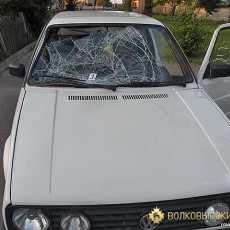 Под колесами Volkswagen Golf оказалась школьница