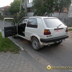 Под колесами Volkswagen Golf оказалась школьница