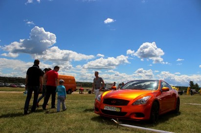 Фоторепортаж с первого дня SunDay AutoGrodno.by 2013