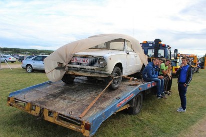 Фоторепортаж с первого дня SunDay AutoGrodno.by 2013