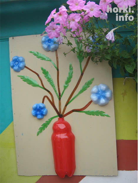 Леонид Исаков из Горок создал своими руками двор мечты