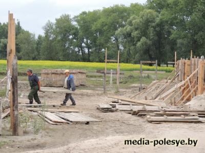 Прихожане строящегося храма в д.Федоры Столинского района просят о посильной помощи в строительстве Прихожане строящегося храма в д.Федоры Столинского района просят о посильной помощи в строительстве