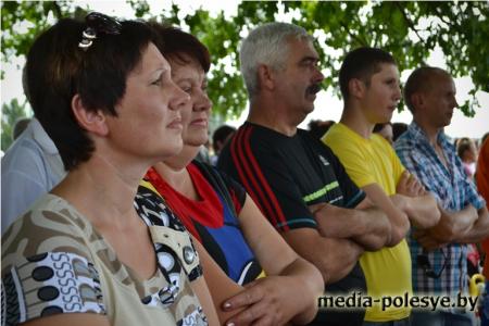 "Деревня живет - жизнь продолжается". По 400 лет деревням Дворецкого сельисполкома