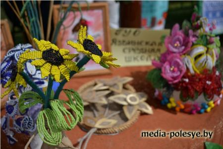 "Деревня живет - жизнь продолжается". По 400 лет деревням Дворецкого сельисполкома