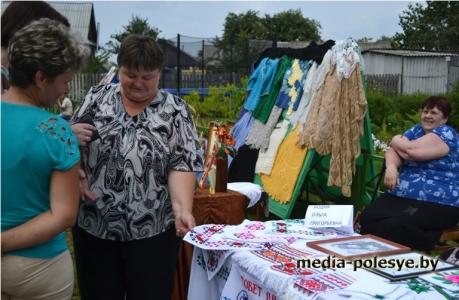 "Деревня живет - жизнь продолжается". По 400 лет деревням Дворецкого сельисполкома