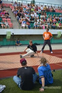 Белорусы, украинцы и россияне по"миТУСИЛИ" в Лунинце Белорусы, украинцы и россияне по"миТУСИЛИ" в Лунинце