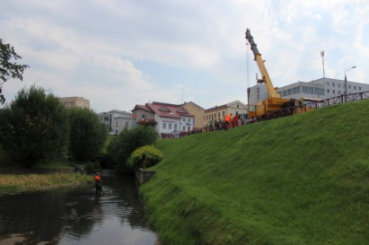 “Швейцарскую долину” в Гродно приводят в порядок: Городничанку очистят от наносов, грязи и ила