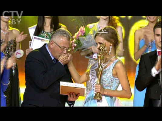 Конкурс «Мисс Минск-2013»: тусовщицы, стриптизерши, девочки go-go