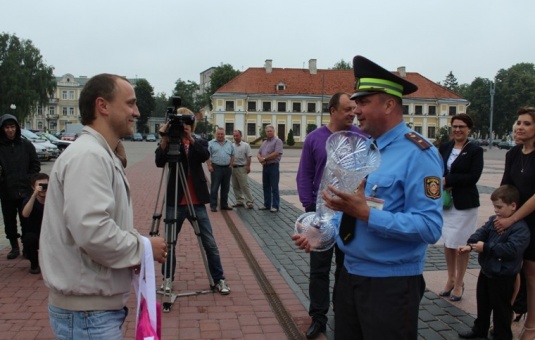 В Гродно определили лучшего таксиста – он работает в такси “Мерс”