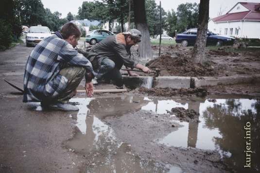 Фотоокна 1 июля 2013. Мобильником