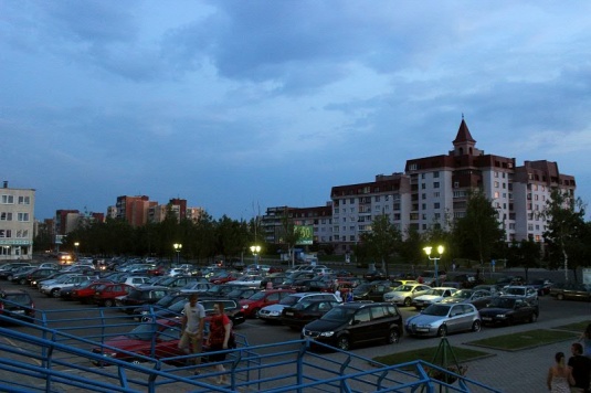 Фоторепортаж: в Гродно прошла ночь распродаж