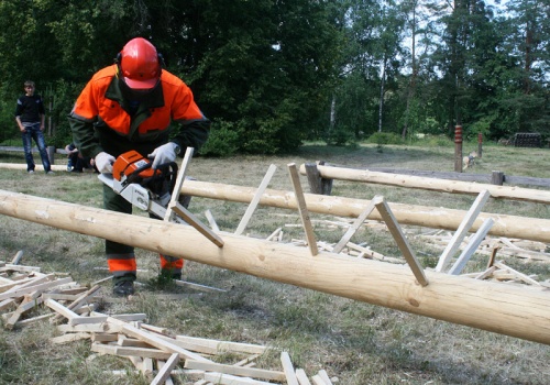 Лидер — Валерий Лещик
