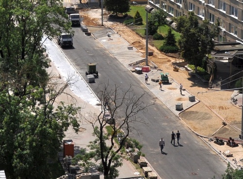 Реконструкция улицы Дзержинского подходит к концу