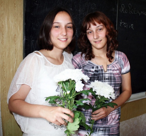 Вступая во взрослую жизнь. В Поставском профтехколледже прошёл выпускной (+фото)