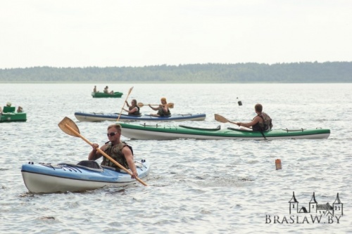 Палачане перамаглі ў байдарачных гонках на фестывалі «Viva Braslav!»