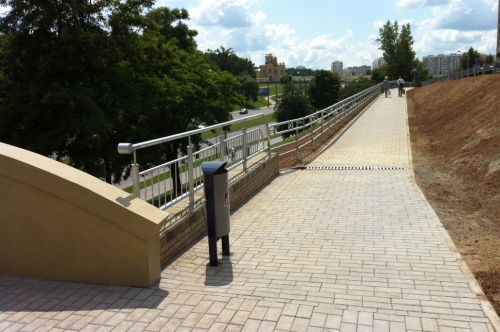 Пешеходный переход за Румлевским мостом в Гродно ликвидирован: открыт мост для пешеходов