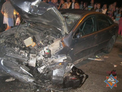 В Пинске столкнулись Hyundai и Citroen. Один человек погиб