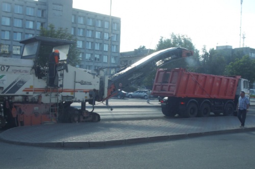 В Барановичах ремонтируют главные улицы