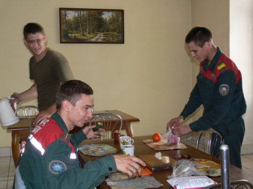 Барановичские спасатели отмечают день пожарной службы