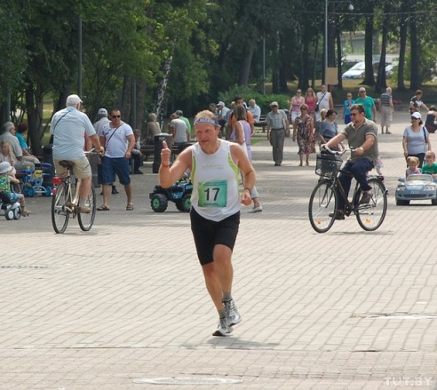 Марафон дружбы: как бежали через границу гродненский чиновник, литовский пенсионер и американский преподаватель