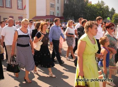 Лунинец празднует День города и праздник железнодорожников