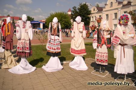 Лунинец празднует День города и праздник железнодорожников