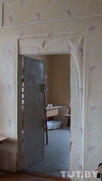 Учительница из Овсянки пожаловалась на условия труда в Министерство образования