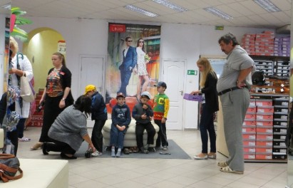 Гродненские фирмы объединились, чтобы подарить детдомовцам праздник