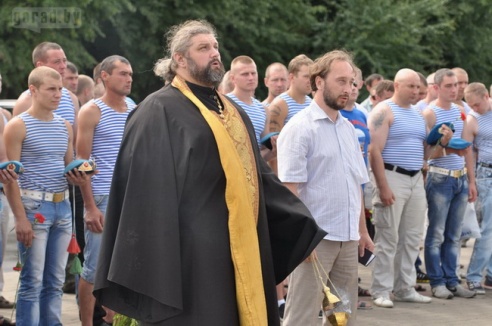 В Могилёве отмечают день ВДВ: вечер пятницы лучше провести дома (фото)