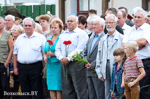БМД заняла место в сквере Памяти воинов-интернационалистов (фото)