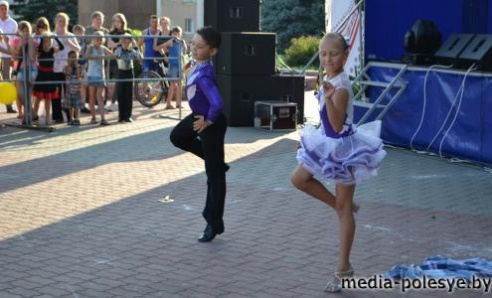 Лунинец отметил двойной праздник: насыщенная программа с утра и до вечера