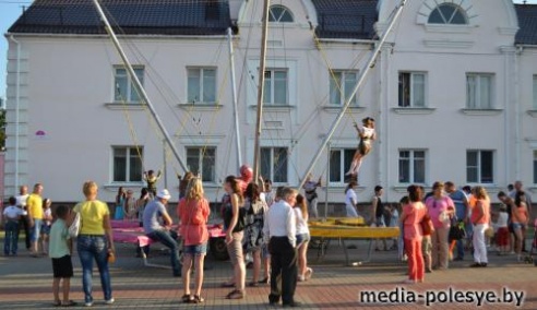 Лунинец отметил двойной праздник: насыщенная программа с утра и до вечера