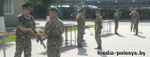 Боевое оружие вручили новому пополнению в отделе пограничной службы «Речица»