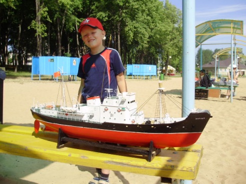 Кружок авиа- и судомоделирования приглашает в гости