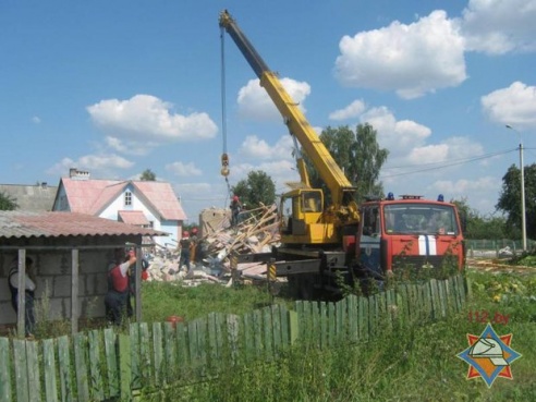 В Бобруйском районе при взрыве дома погибла мать четырех детей
