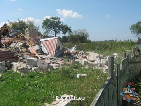В деревне Ивановка под Бобруйском взорвался дом. Есть жертвы