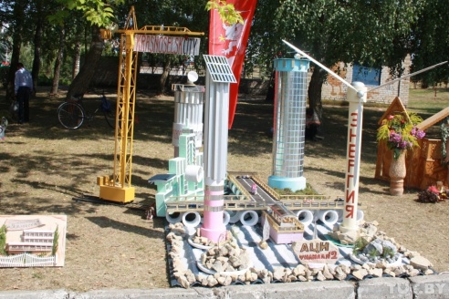 Убытки празднику не помеха. В Красносельском отметили День строителя