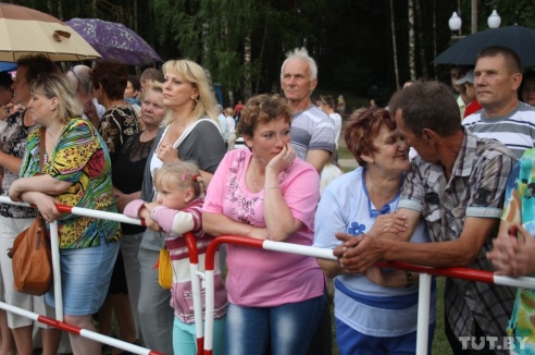 Убытки празднику не помеха. В Красносельском отметили День строителя