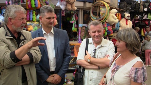 Барановичи посетили инициаторы "Народного референдума"