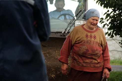 “В 1991-ом государство деньги забрало, а теперь и шкварку cо рта вытянули…”